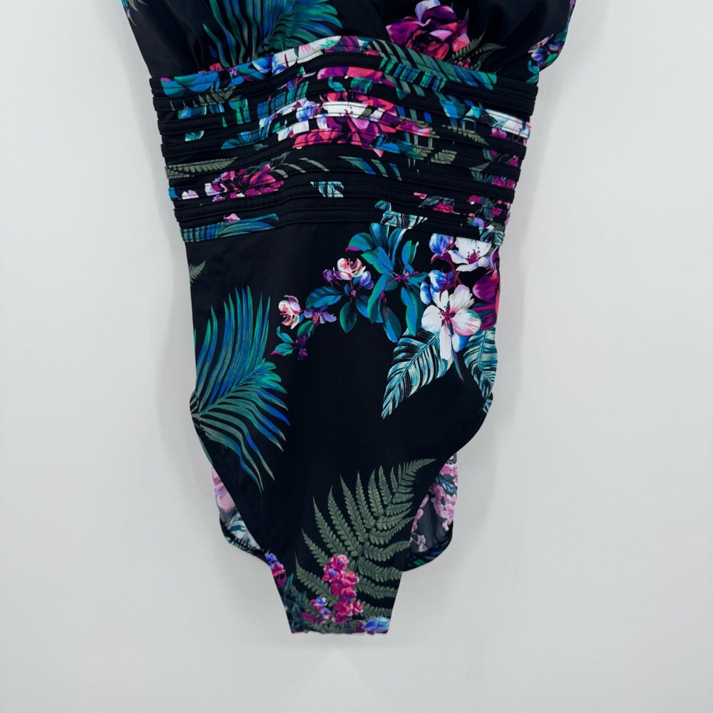 Aqua Green Black Floral Waist Detail One Piece Swimsuit Size Medium - Picture 4 of 6